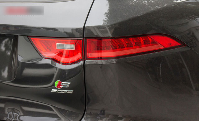 SUV thể thao Jaguar F-Pace S đầu tiên xuất hiện tại Việt Nam